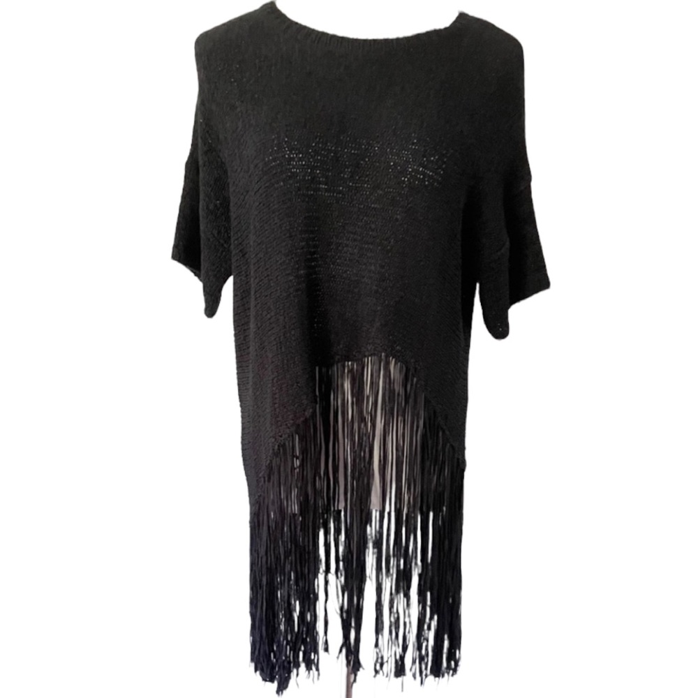 GABBY ISABELLA Fringe Sweater Size Large